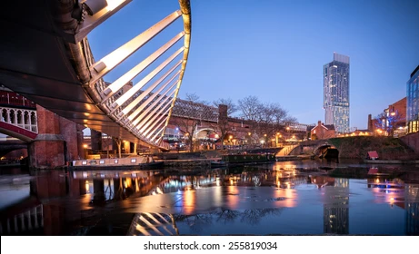 castlefield-inner-city-conservation-area-260nw-255819034.webp