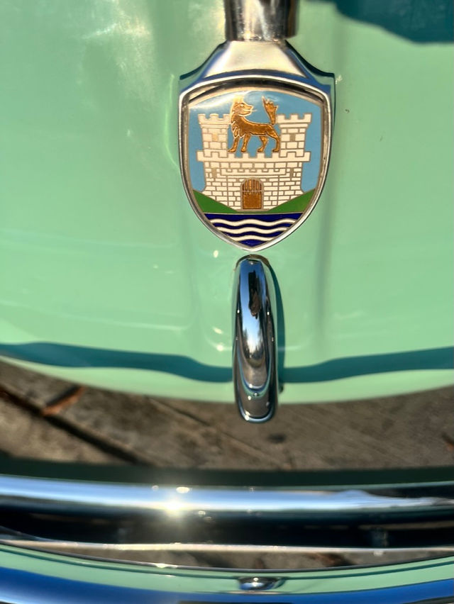 front badge hood emblem 1968 vw beetle