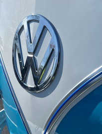vw front medallion on vw Samba bus