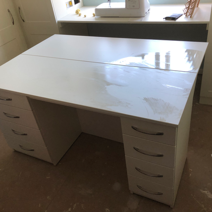 White home office desk with drawers