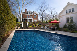 EXTERIOR POOL