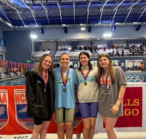 Swim relay pic.jpeg