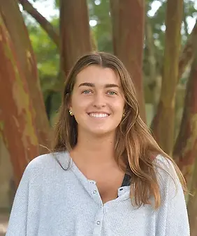anna mac senior.webp
