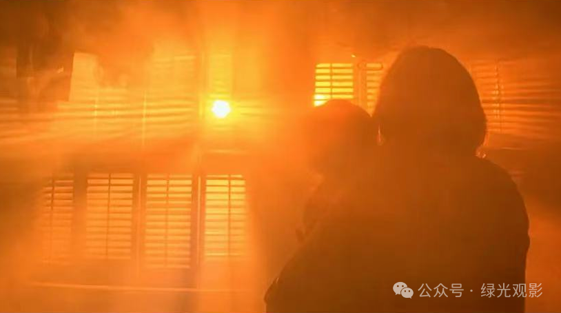 Screenshots from the movie Close Encounters of the Third Kind