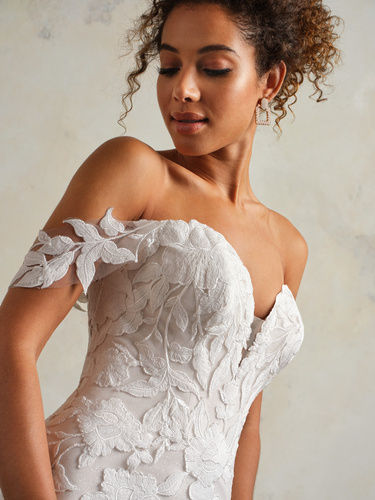Thumbnail: Floral lace bridal gown