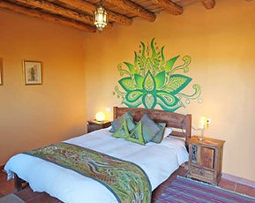 Deluxe double room with private or ensuite bathroom