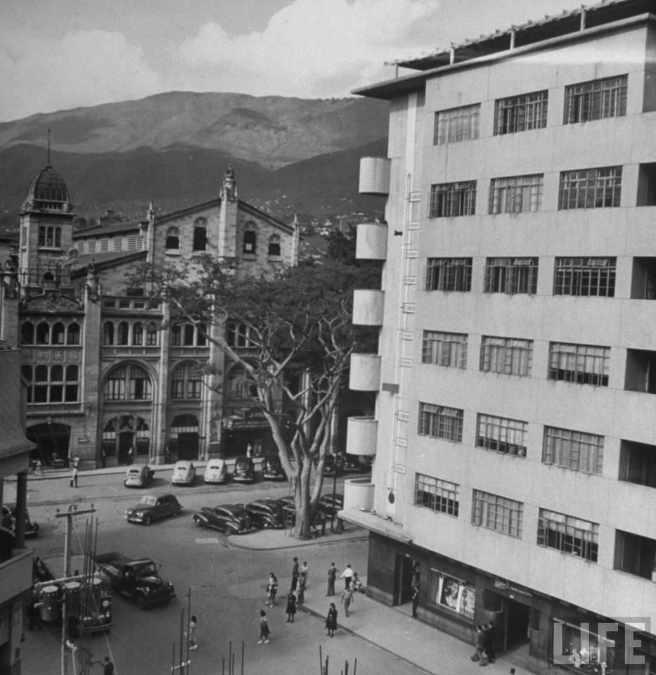 La bastilla 1947