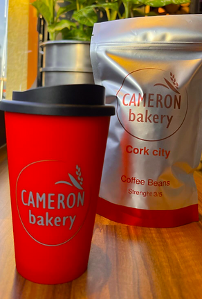 Coffee beans + cup.png