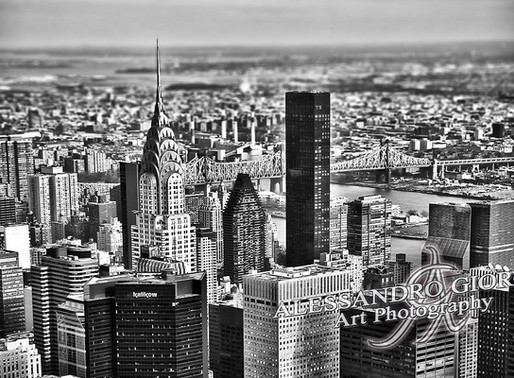 DAYLIGHTED - Mini-Manhattan