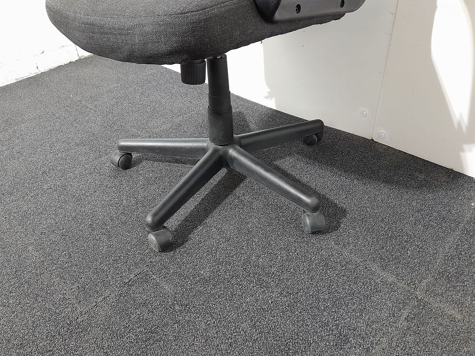 Thumbnail: Medium Back Fabric Executive Black Chair