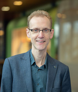 Niels Hermes' headshot
