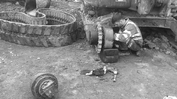 DarkHorse working on a plant vehicle