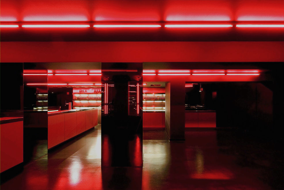 Architektur, Intérieur & Licht Installationen Suzanne Faltenbacher