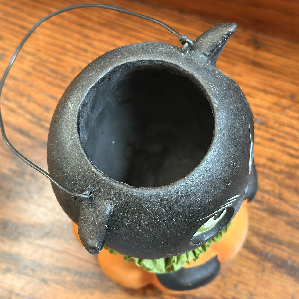 Thumbnail: Vintage Style Grinning Pumpkin Cat Bucket