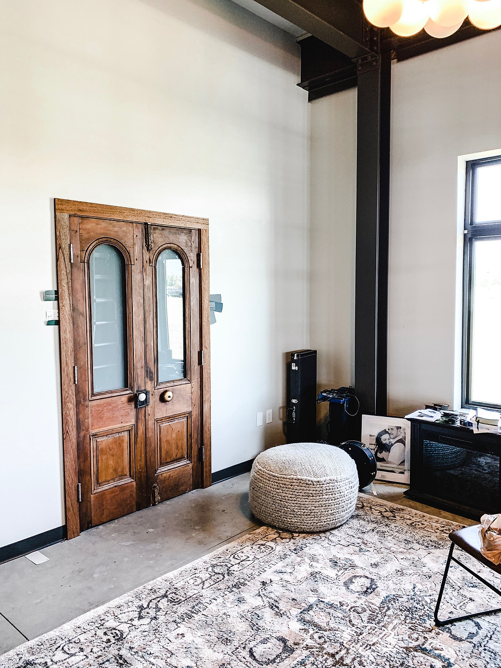 Behr paint, Midnight in NY, industrial chic, office makeover, The Simple farmhouse, simple farmhouse