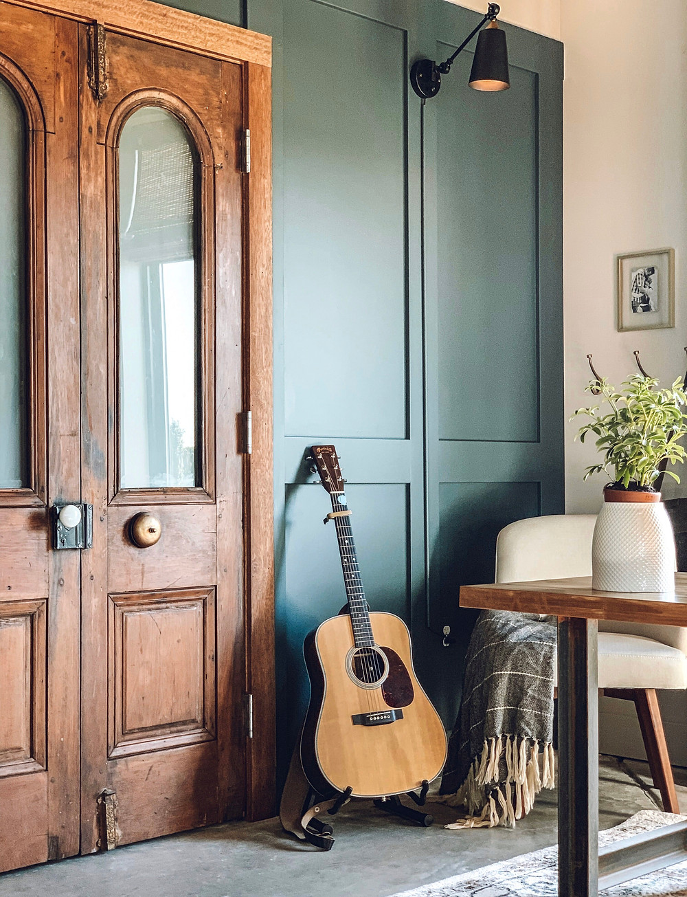 board and batten, industrial design, office makeover, the simple farmhouse, simple farmhouse, office