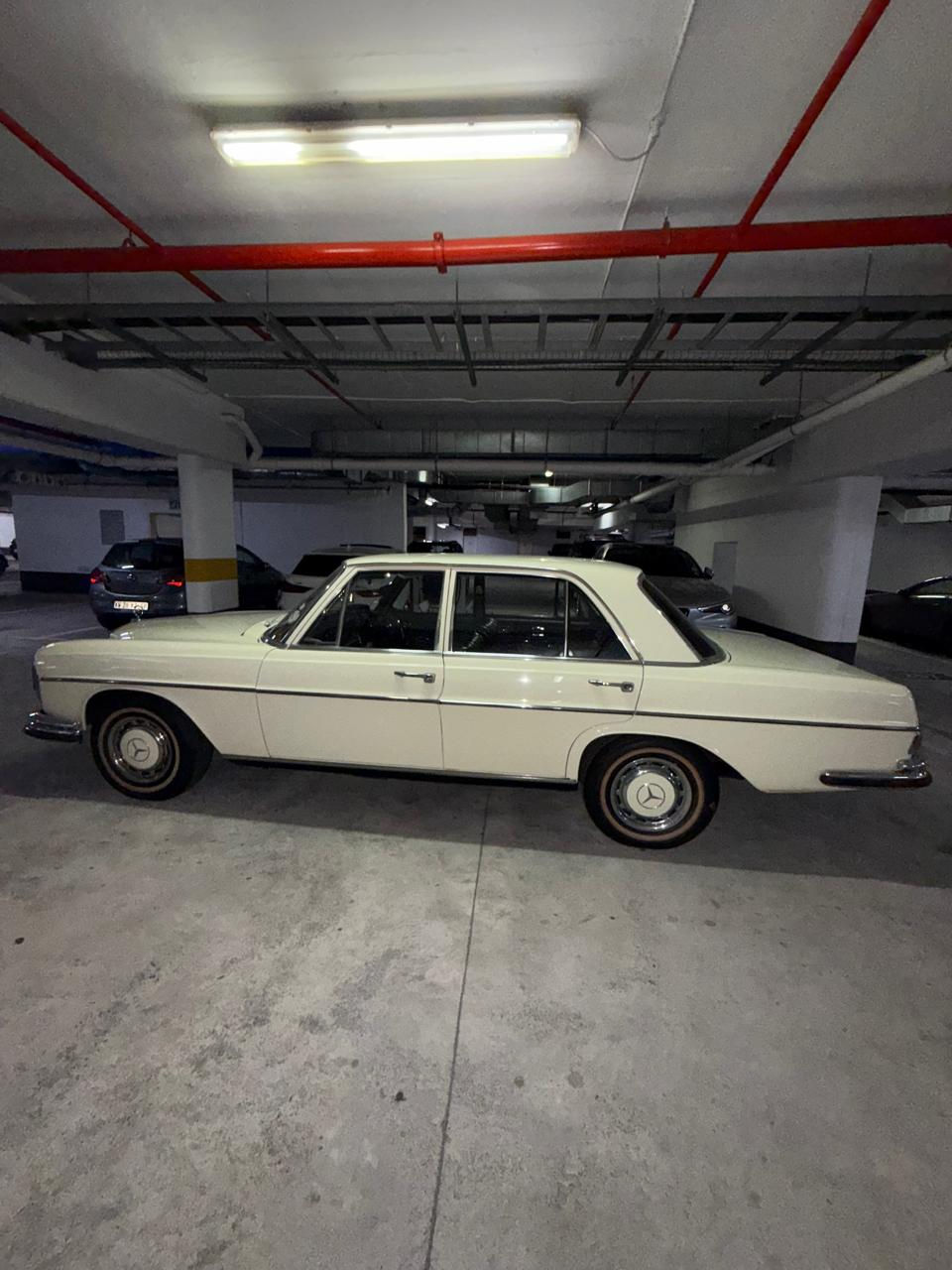Thumbnail: 1970 Mercedes-Benz 280SE W108