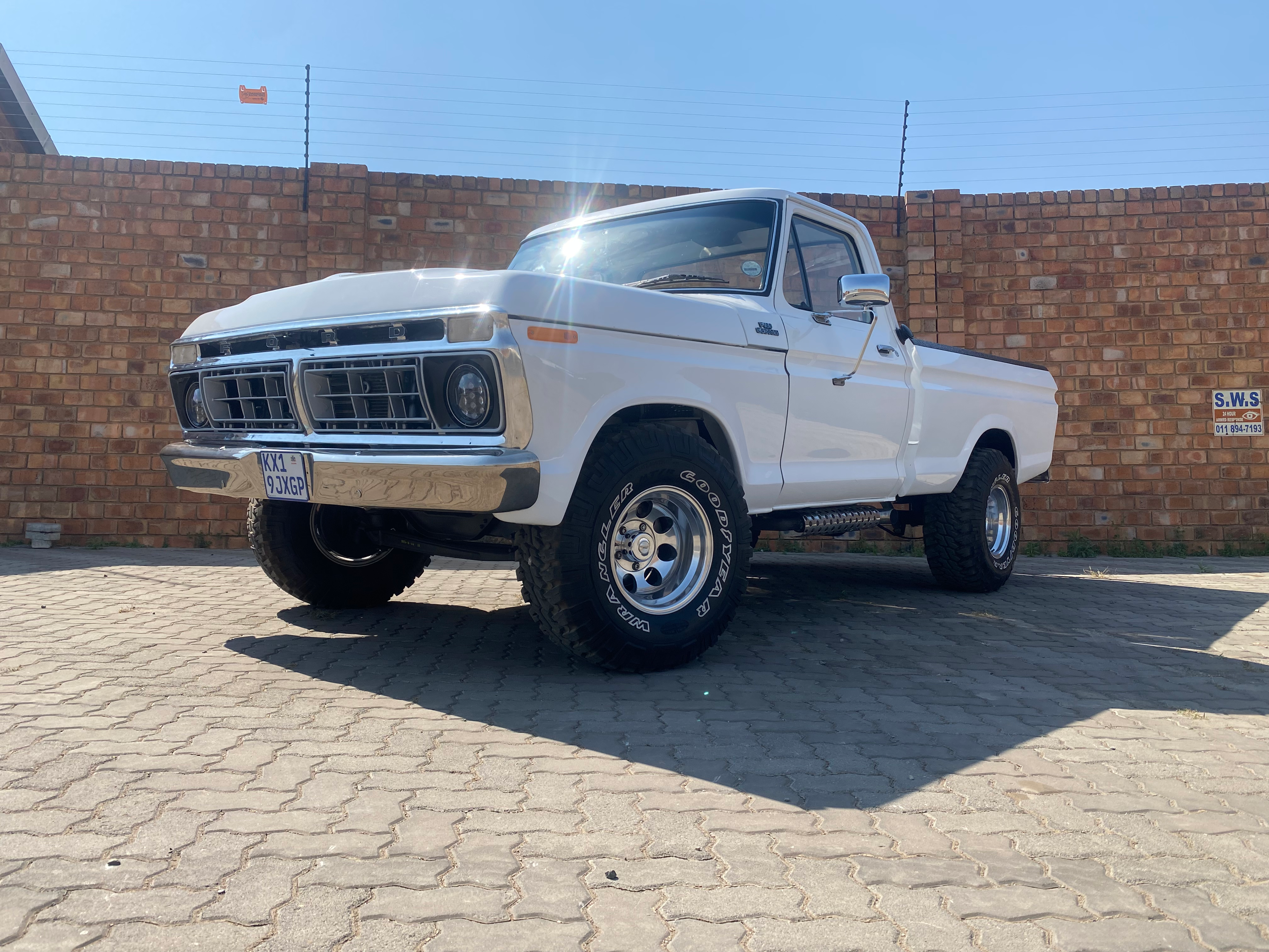 1976 Ford F100 V8 Auto