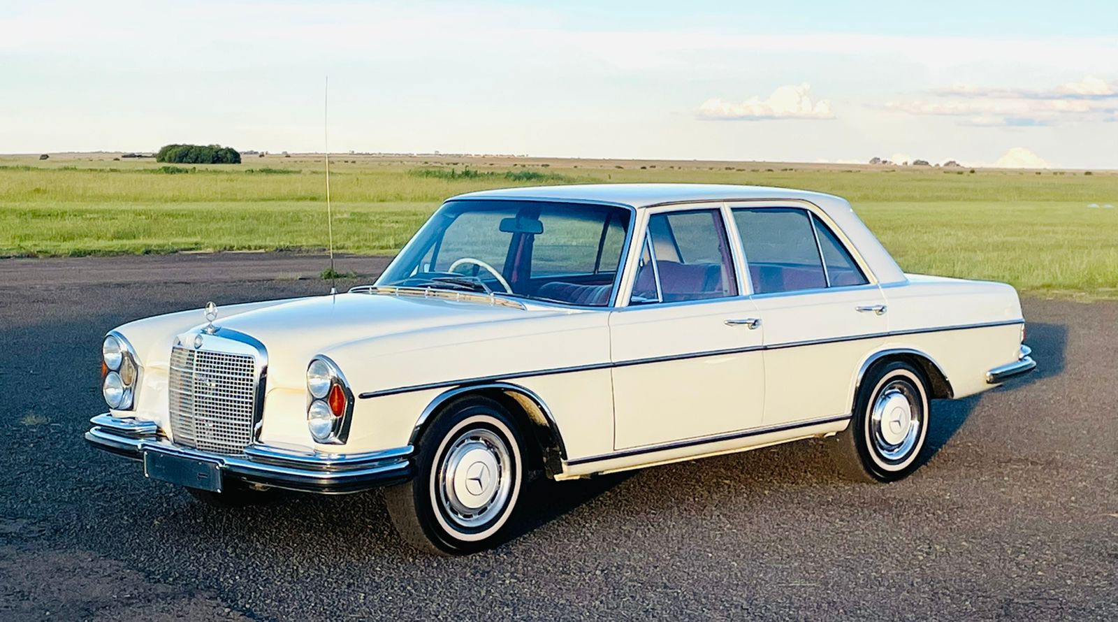 1970 Mercedes Benz 280 SE