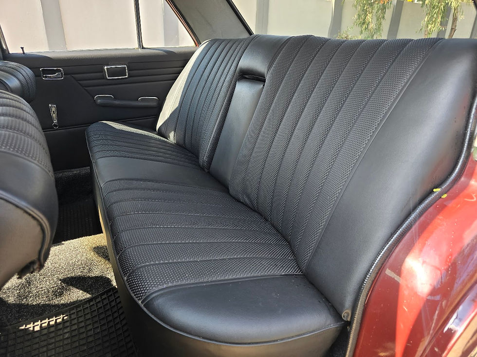 Thumbnail: 1975 Mercedes Benz