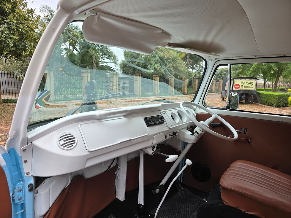 Thumbnail: 1970 Volkswagen Low-Light Kombi