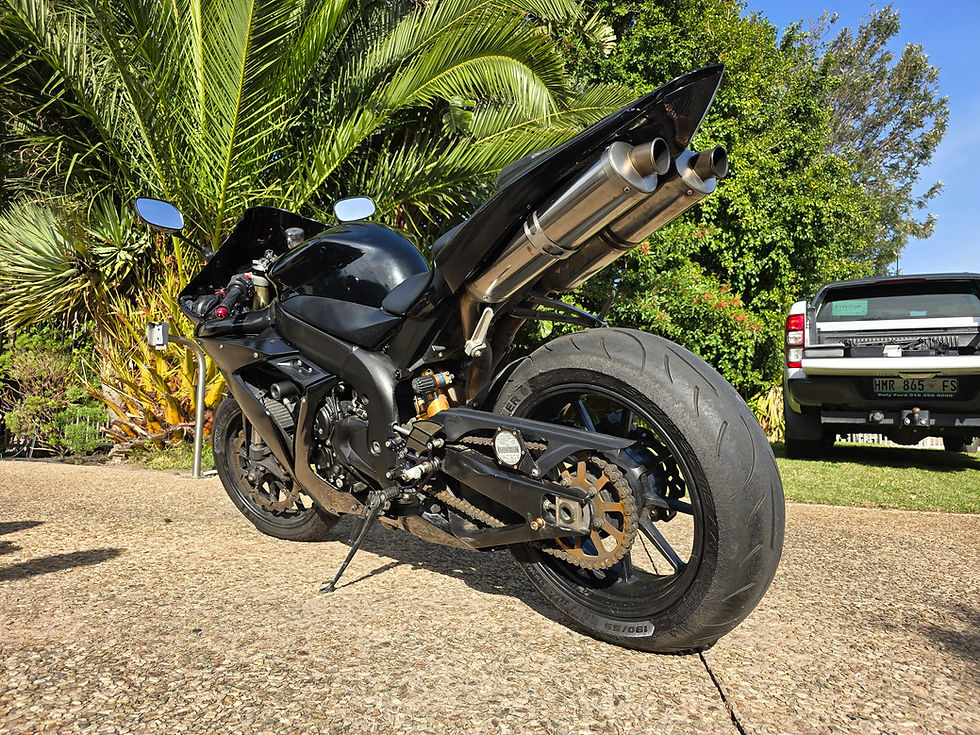 Thumbnail: 2005 Yamaha YZF R1