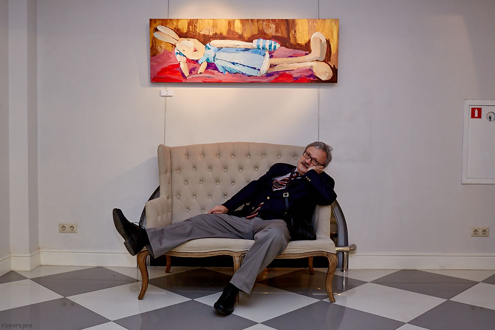 Thumbnail: AT REST (50x150cm /