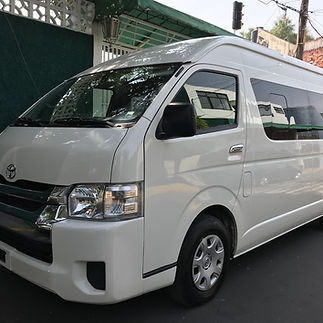 Toyota Hiace 2017 -1 copia.jpg