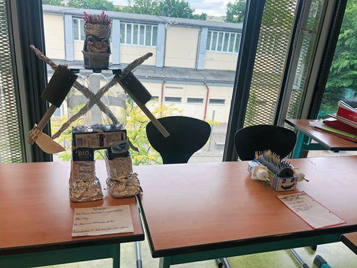 Müll-Monster im Klassenzimmer: Schüler*innen diskutieren Umweltschutz