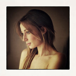 20x20 0018 Vera Profile