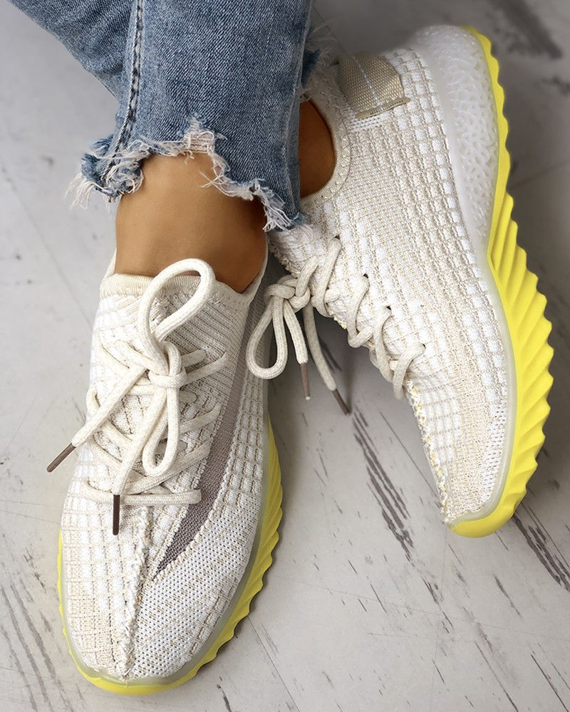 Thumbnail: Net Surface Breathable Lace-Up Sneakers