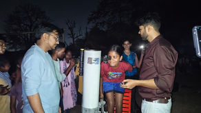 people watching telescope