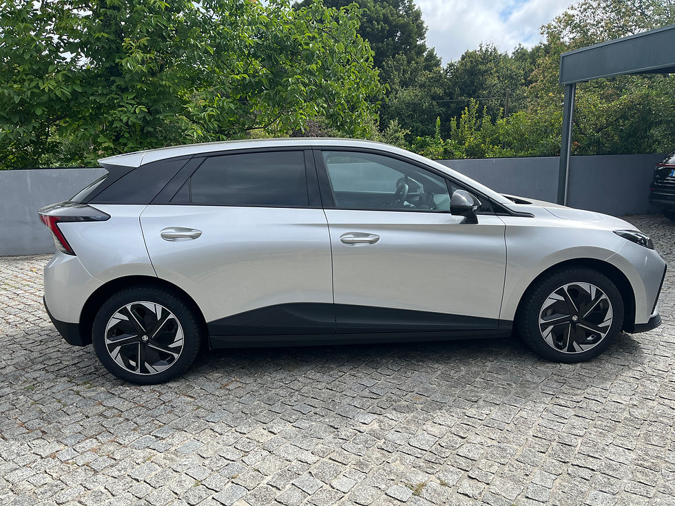 Miniatura: MG 4 64 kWh Luxury