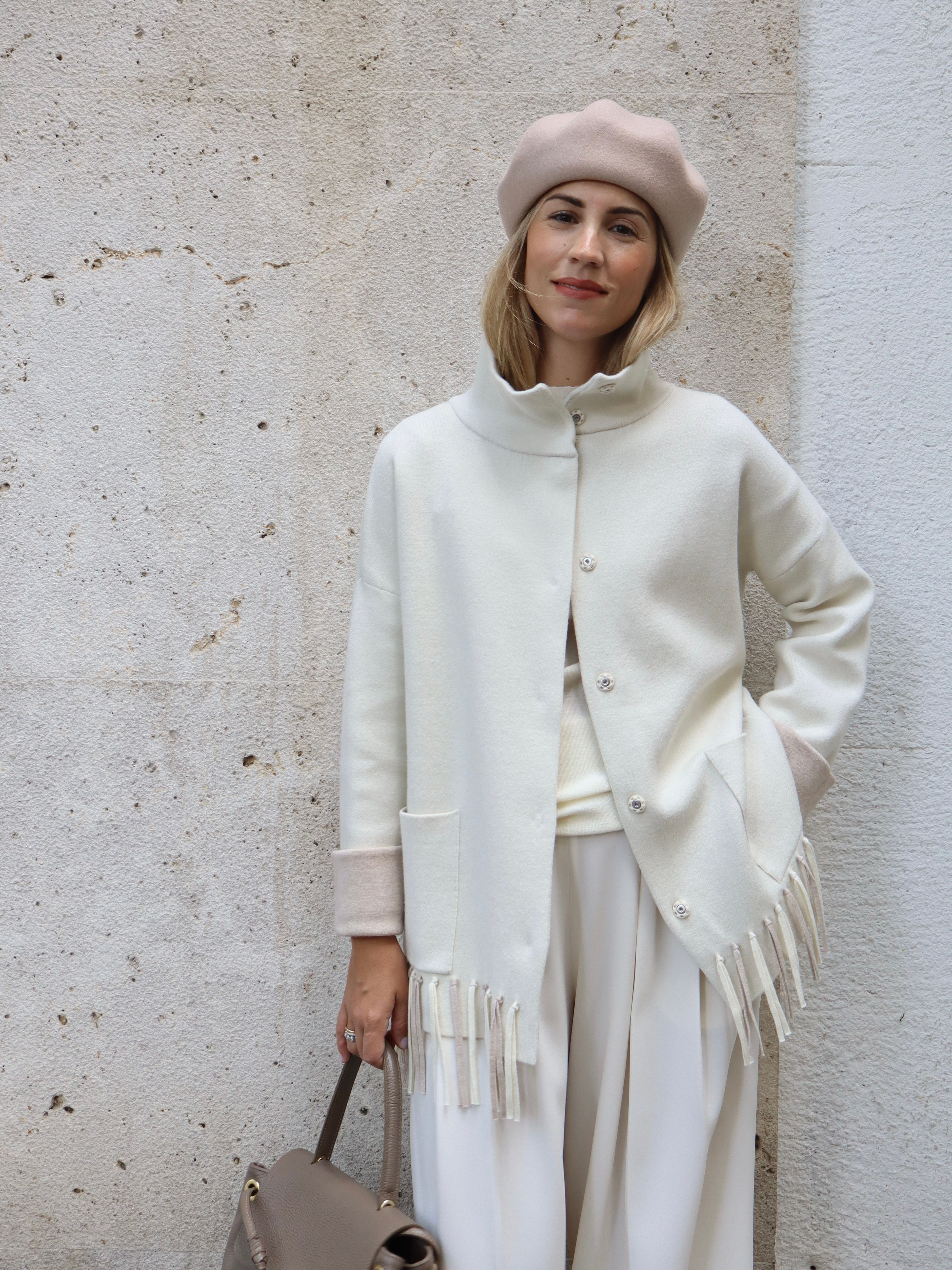Chaqueta punto flecos hielo
