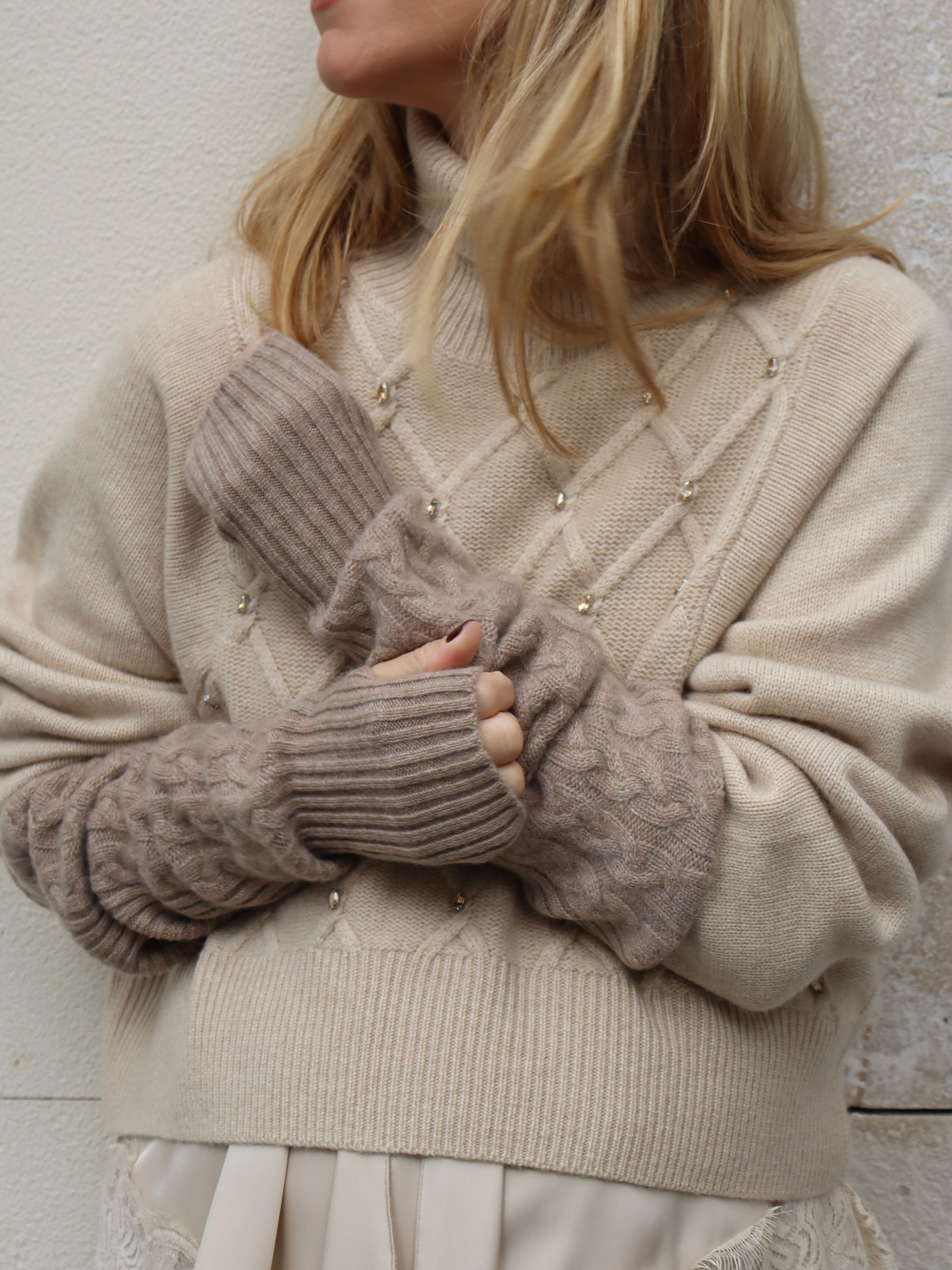 Mitones cashmere ochos topo