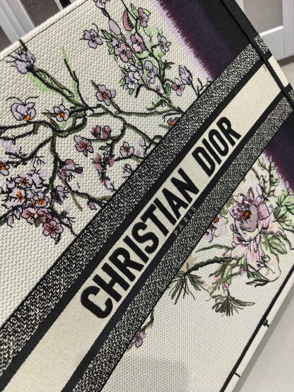 Thumbnail: Dior Book Tote Flower1