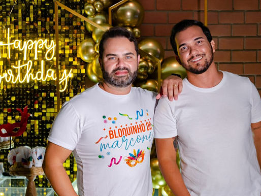 Festa de Momo nas comemorações de niver