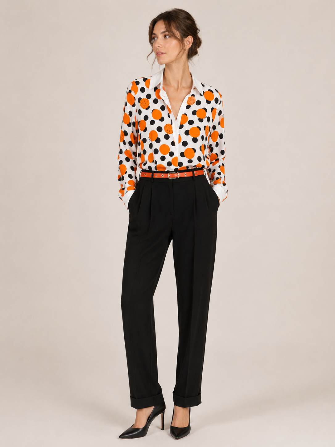 Tuta camicia a pois con cintura