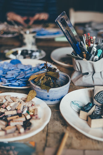 An image showing different tools used for art and craft.