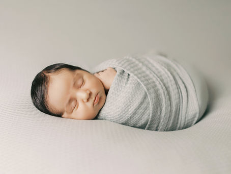 When to Schedule Newborn Photos (& Why It Matters) | Norwalk, CT