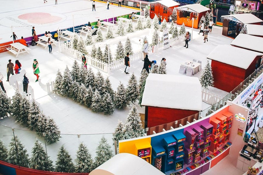 Thumbnail: Dubai Ice Rink