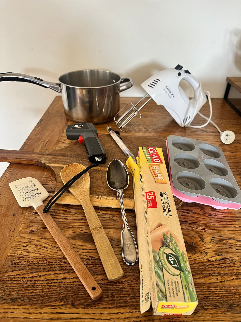 Equipment for making bee fondant