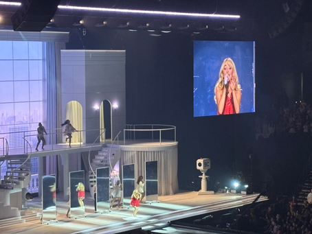 Sabrina Carpenter’s “Short n’ Sweet” Night in Nashville