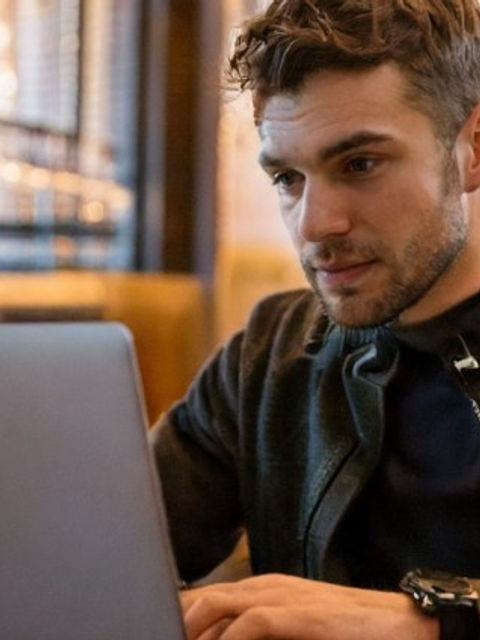 Modernising - making New Zealand more welcoming to digital nomads with a new category called “non-resident visitor”.