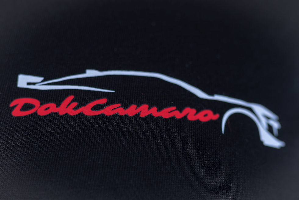Miniaturbild: Dok Camaro Designs T-Shirt mit Logo