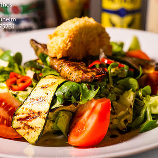 Salat_mit_Lammfilet_und_Ziegenkäse_(1_von_1).jpg