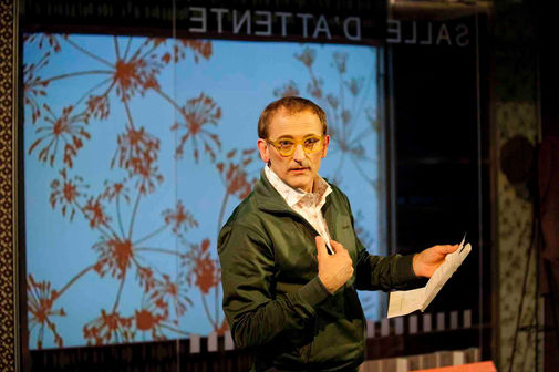 Motus et bouche cousue. Texte d'Anne-Marie Collin.
Le Petit Théâtre Loncin-Collin.