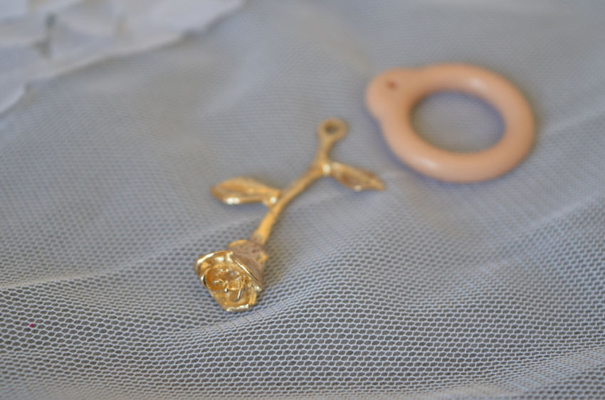 Thumbnail: Blythe pull ring noble metal golden rose