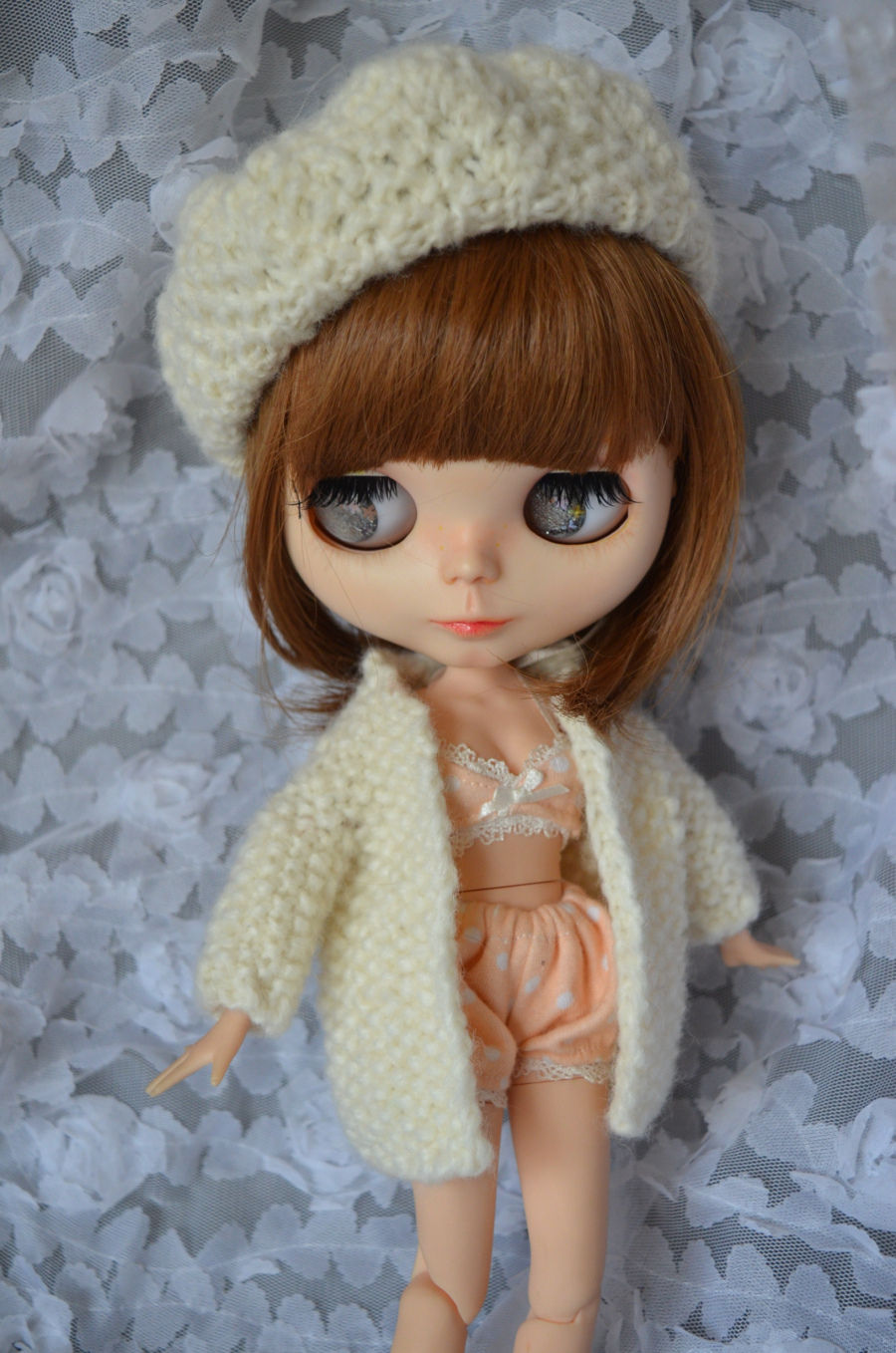 Thumbnail: Blythe/Pullip Hand-woven cute pots sweater/hat