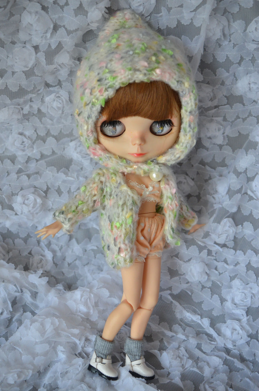 Thumbnail: Blythe/Pullip Hand-woven cute pots sweater/hat